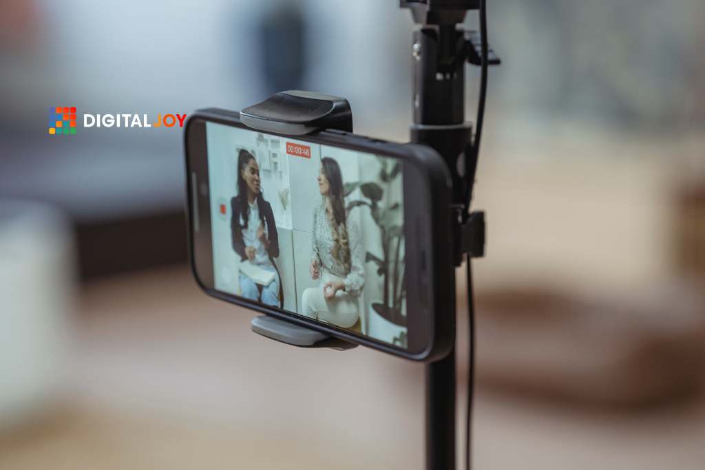 phone camera set up to make video